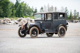 Packard Twin Six Landaulet (1916) - angeboten als Lot 412 an der RM/Sotheby's Versteigerung in Hershey am 10./11. Oktober 2019