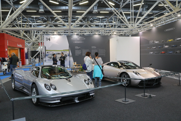 Image: Pagani Zonda (1994) - next to modern offspring - Auto e Moto d'Epoca Bologna 2023