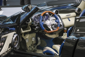 Pagani Zonda HP Barchetta (2017) - Blick ins Cockpit - 42. Auto e Moto d'Epoca 2025