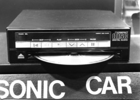 Panasonic Auto-CD-Spieler - als Prototyp in Genf ausgestellt - Genfer Automobilsalon 1984