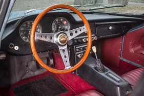 Panhard CD (1964) - sportlich aufgemacht und im Stil an italienische GT-Fahrzeuge angelehnt