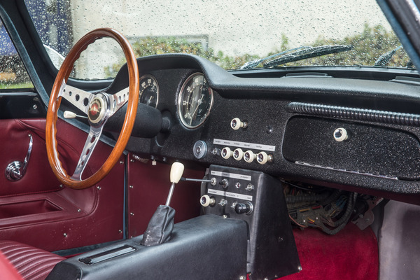 Panhard CD (1964) - wohnliches Cockpit