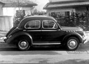 Panhard Dyna (1947) - Limousine mit aussen angebrachtem Reserverad