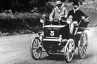 Artikelbild Vor 130 Jahren: Vorentscheidung für den Benzinmotor – Das erste grosse Autorennen Paris-Bordeaux-Paris 1895