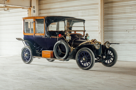 Panhard & Levassor X21 Landaulet (1913) - offered as lot 230 at the Bonhams Les Grandes Marques du Monde au Grand Palais Paris auction on February 3, 2022