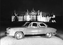 Panhard PL 17 (1961) - Nachtaufnahme, vor grosser Kulisse