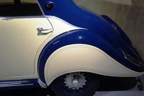 Panhard et Leassor Dynamic (1937) – hinterer Kotflügel