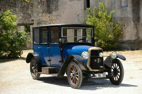 Panhard et Levassor X37 Limousine (1923) - als Lot 32 an der Artcurial "Succession André Lurton" Versteigerung 2020