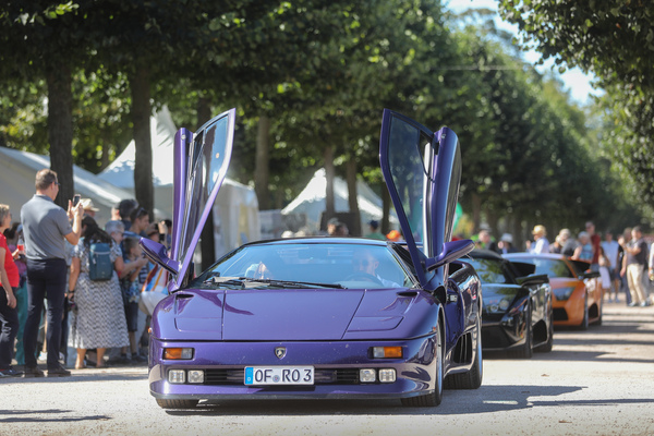 Parade der modernen Lamborghini, hier ein Diablo - 19. ASC Classic-Gala Schwetzingen 2023
