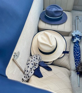 Passend gekleidet sein, gehört auch dazu - Mallorca Car Week 2023 Passend gekleidet sein, gehört auch dazu - Mallorca Car Week 2023