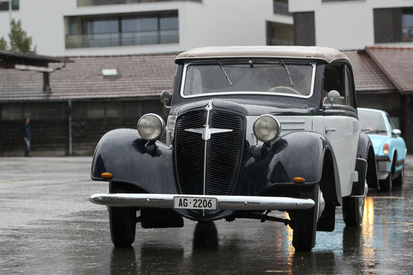 Passend zum Wetter in Grau und Schwarz eingefärbt - OSMT Zug im September 2017