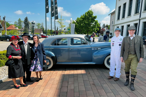 Matching clothing to the historic automobile - classic/youngtimer season opening brunch at Emil Frey Classics on May 1, 2022