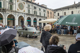 Passt auch gut als Begleitfahrzeug - Alfa Romeo Giulietta "Polizia" - 1000 Miglia 2024 Passt auch gut als Begleitfahrzeug - Alfa Romeo Giulietta "Polizia" - 1000 Miglia 2024