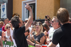 Patrick Dempsey macht ein Selfie - Ennstal-Classic 2017 Patrick Dempsey macht ein Selfie - Ennstal-Classic 2017