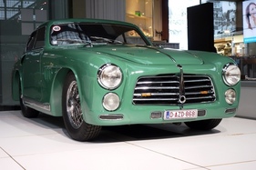 Pegaso Z-102 Enasa Berlineta (1951) V8 2.8L Hubraum - Pegaso-Sonderschau in der Autoworld Brüssel (2018/2019)