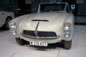 Pegaso Z-102 Serra Spider - Hardtop (1953) - V8 2.8L Hubraum - Pegaso-Sonderschau in der Autoworld Brüssel (2018/2019)