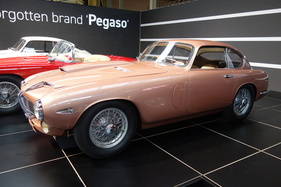 Pegaso Z-102 Touring Superleggera (1954) V8 3.2L Hubraum - ursprünglich mit Kompressor - Pegaso-Sonderschau in der Autoworld Brüssel (2018/2019) (1954)