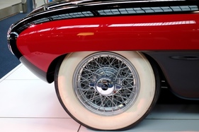 Pegaso Z-102 Touring Superleggera Thrill (1953) V8 2.8L Hubraum - mit Sicherheitsgurten - Pegaso-Sonderschau in der Autoworld Brüssel (2018/2019)