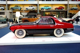 Pegaso Z-102 Touring Superleggera Thrill (1953) V8 2.8L Hubraum - mit Sicherheitsgurten - Pegaso-Sonderschau in der Autoworld Brüssel (2018/2019)