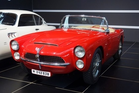 Pegaso Z-103 Serra Spider (1956) V8 2.8L Hubraum - Pegaso-Sonderschau in der Autoworld Brüssel (2018/2019)