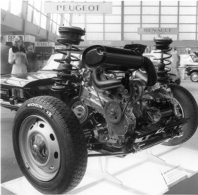 Peugeot 104 (1972) - Motor und Vorderachse am Pariser Autosalon 1972