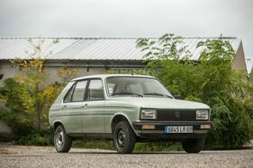 Peugeot 104 GLS (1985) - offered online as lot 89 at the Artcurial "A French Collection" auction from November 4 to 22, 2021