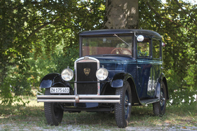 Peugeot 201 (1931) - kompakter Viertürer - Albisgütli Classic Cars & Bikes August 2022