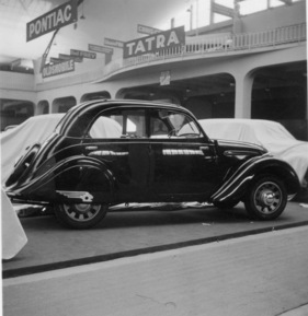 Peugeot 202 (1946) - am Pariser Automobilsalon