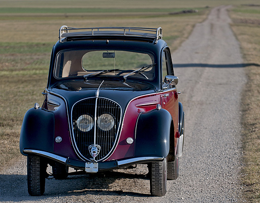 Peugeot 202 (1948) - angeboten an der Auktion der Oldtimer Galerie in Toffen vom 28. April 2012