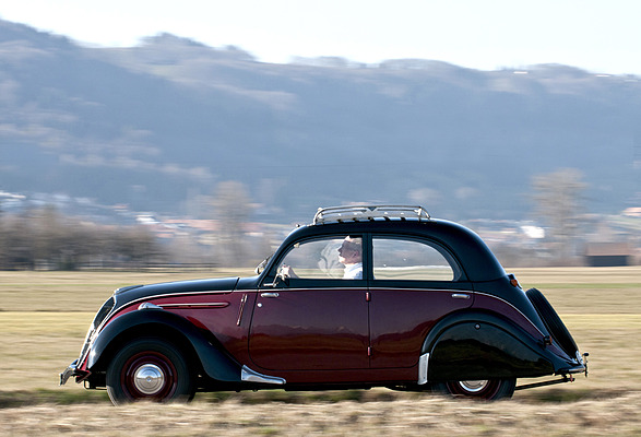 Peugeot 202 (1948) - fühlt sich auf Landstrassen besonders wohl