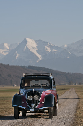Peugeot 202 (1948) - hochbauend, der Zeit entsprechend