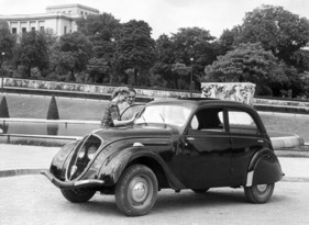 Peugeot 202 (1949) - 'Berline' mit Rolldach