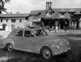 Peugeot 203 (1952) - mit "Toit Ouvrant" (Schiebedach) (1952)