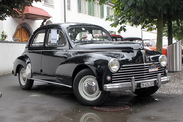 Peugeot 203 (1956) - Oldtimer in Obwalden OiO 2011
