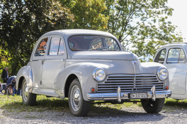 Peugeot 203 (1958) - Albisgütli Classic Cars & Bikes September 2022