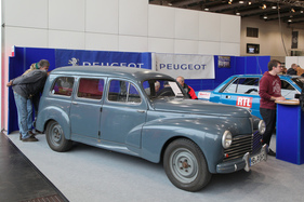 Peugeot 203 A Commerciale (1954) - bei Peugeot hiessen die Kombis "Commerciale" - Bremen Classic Motorshow 2019 (1954)