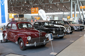 Peugeot 203 C (1954) - erstmals wurde der 203 1948 in Paris gezeigt - Retro Classics Stuttgart 2024 (1954)