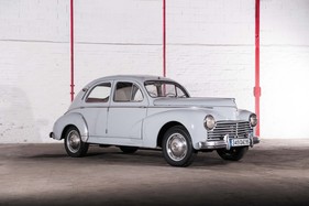 Peugeot 203 C Berline (1958) - als Lot 16 angeboten an der Artcurial "On the Road" Versteigerung am 9. Oktober 2016