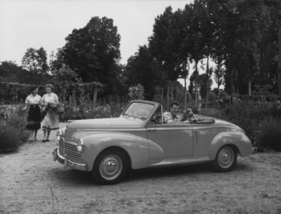Peugeot 203 Cabriolet (1952) – attraktiv in Szene gesetzt (1952)