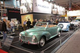 Peugeot 203 Cabriolet (1952) - auf dem Peugeot-Stand - Rétromobile Paris 2017 (1952)