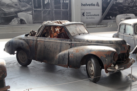 Bild Peugeot 203 Cabriolet Worblaufen (1951) - in der Sonderaussstellung "Scheunenfunde" des Pantheons im Sommer 2015