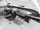 Peugeot 204 (1967) – Armaturenbrett mit eigenwilligem Kombiinstrument, aber grosser Ablage