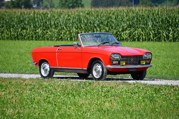 Bild: Peugeot 204 Cabriolet (1967) - Lot 46 an der Oktober-Versteigerung der Oldtimer Galerie am 12. Oktober 2024