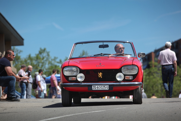 Peugeot 204 Cabriolet - bei der Abfahrt - Oldtimer Sunday Morning am 2. Juni 2019