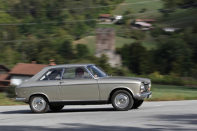 Peugeot 204 Coupé (1968) - ein typischer 2+2