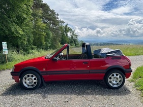 Peugeot 205 CTI 1.9L (1992) - Lot 197 an der Artcurial „Garden Party in Saint-Tropez" Versteigerung 2024 (1992)