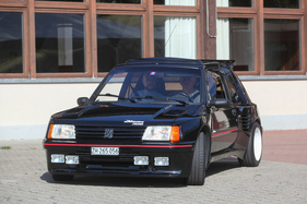 Peugeot 205 GTI (1989) - im Tuning-Breit-Look - Albisgütli Classic Cars & Bikes August 2022