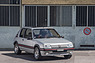 Peugeot 205 GTI (1991) - kompaktes Auto mit nur 3,7 Metern Länge und 157 cm Breite (© Daniel Reinhard, 2016) Peugeot 205 GTI (1991) - kompaktes Auto mit nur 3,7 Metern Länge und 157 cm Breite (© Daniel Reinhard, 2016)