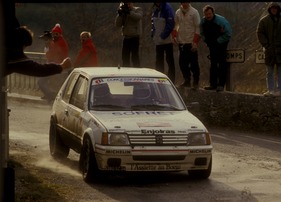 Peugeot 205 GTI - Die Privatiers Ballet und Lallemon wurden auf dem Peugeot Dritte im Rallye Monte Carlo 1988 (1988)