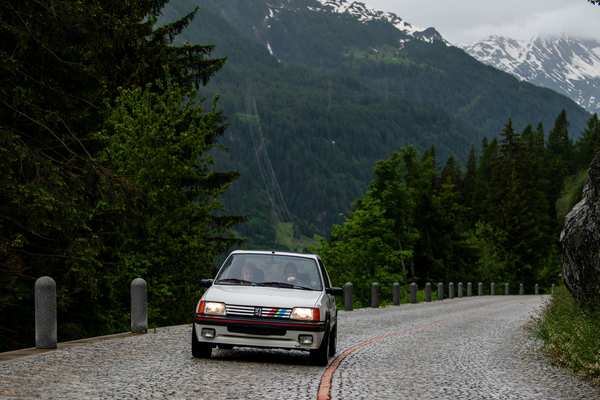 Bild: Peugeot 205 GTI an der Gottardo Classic 2024
